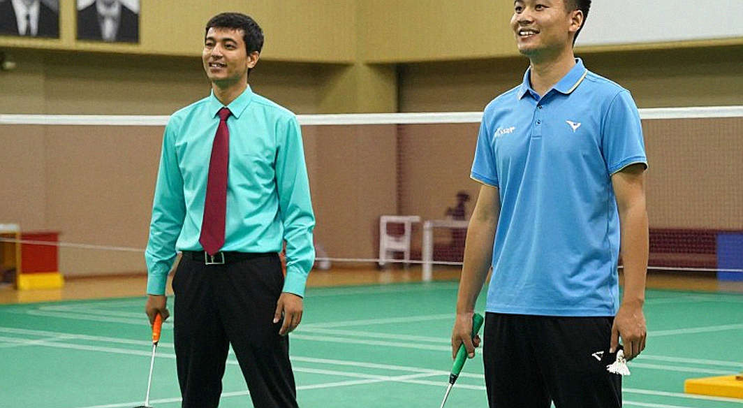 Điểm 17-17 ở Thâm Quyến: Bảng số đằng sau hai quỹ đạo cầu lông Ấn Độ Điểm 17-17 ở Thâm Quyến: Bảng số đằng sau hai quỹ đạo cầu lông Ấn Độ