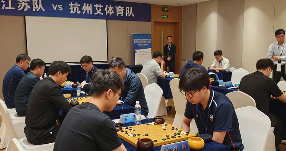 Kasparov hồi sinh Khai cuộc Scotch: Lời giải cho nỗi lo sợ mang tên 1.e4 e5 2.Nf3 Nc6 3.d4