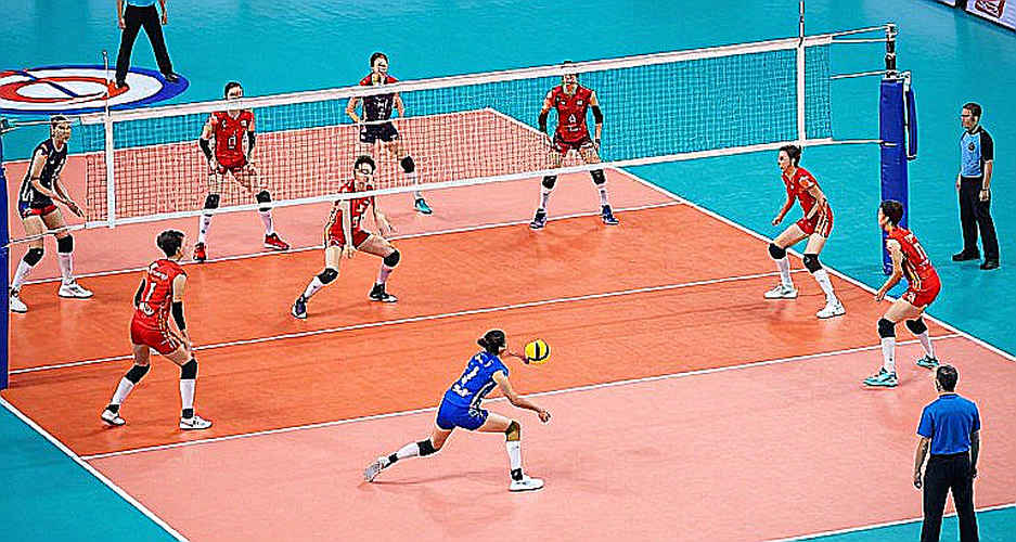 Suhl thắng Supercup đầu tiên: Ba set cách biệt hai điểm, và một lời cảnh báo bị bỏ qua