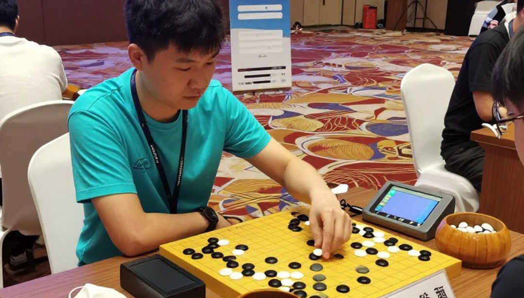 63 nước chiếu và giới hạn được chứng minh: bài toán cờ 58 năm qua tay AI