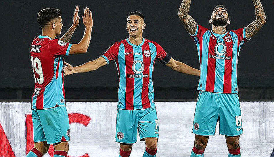 Bàn tay bị định giá bằng bàn chân: Cơn sốt thủ môn ở Premier League