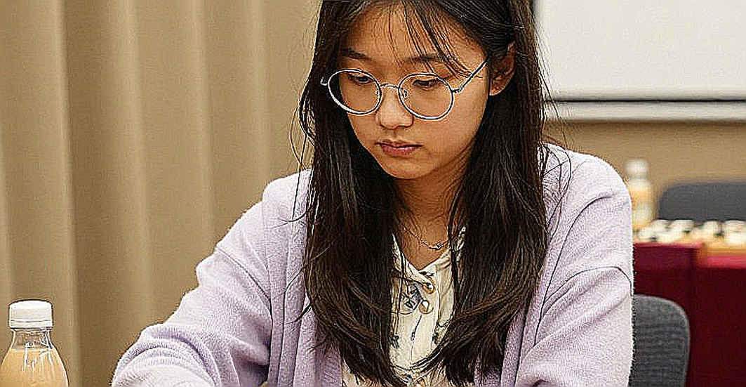 Giải vô địch cờ vua Mỹ: Liang hạ Niemann ván mở màn, và bài học về một dòng tít thiếu dữ liệu