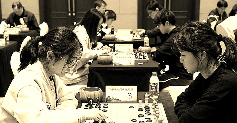 ChessBase Magazine #225: Điểm sáng ẩn giấu của Olympiad cờ vua và cái giá của một niềm tin được đóng gói ChessBase Magazine #225: Điểm sáng ẩn giấu của Olympiad cờ vua và cái giá của một niềm tin được đóng gói